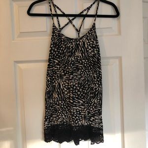 🌟2 for $20🌟Mossimo Tank with Crochet Trim